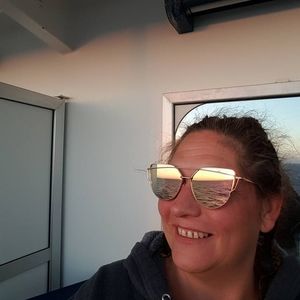 Meet your Posher, Christiana